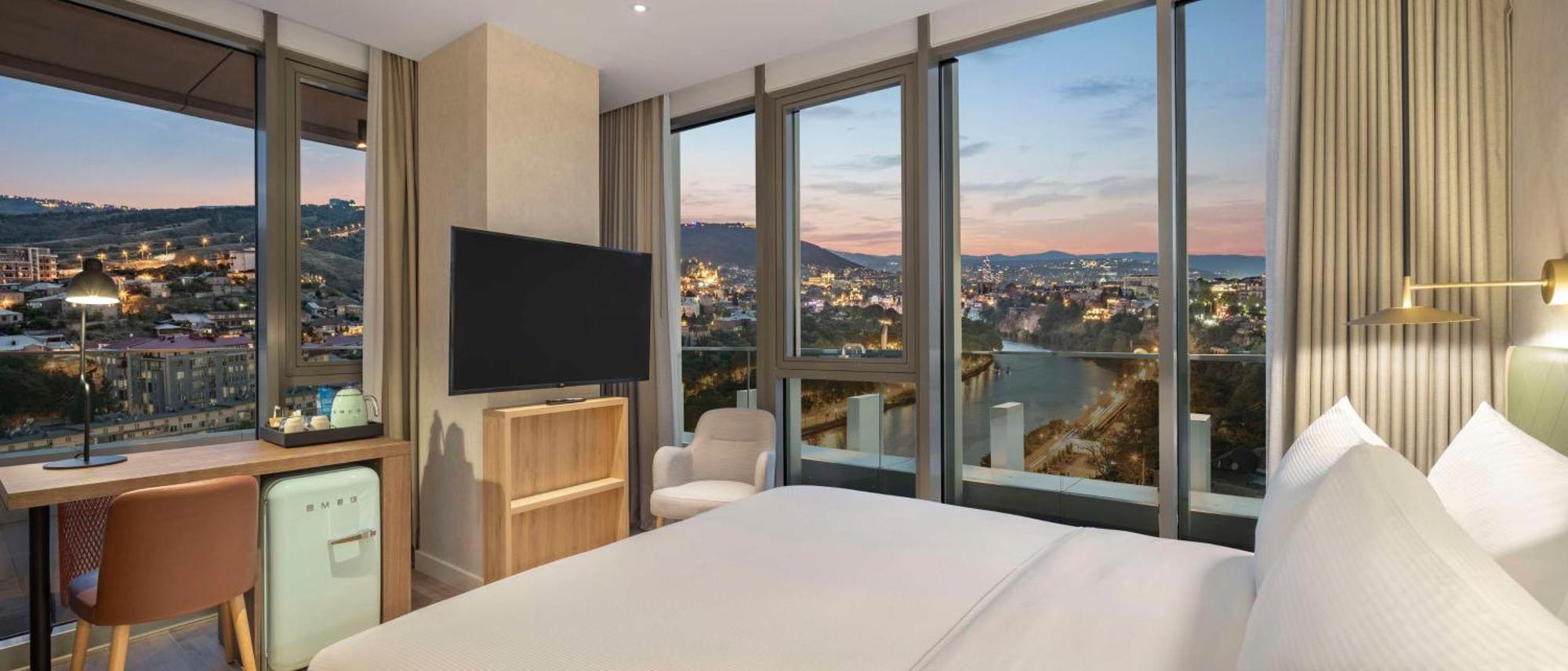 Hilton Garden Inn Tbilisi Riverview 外观 照片