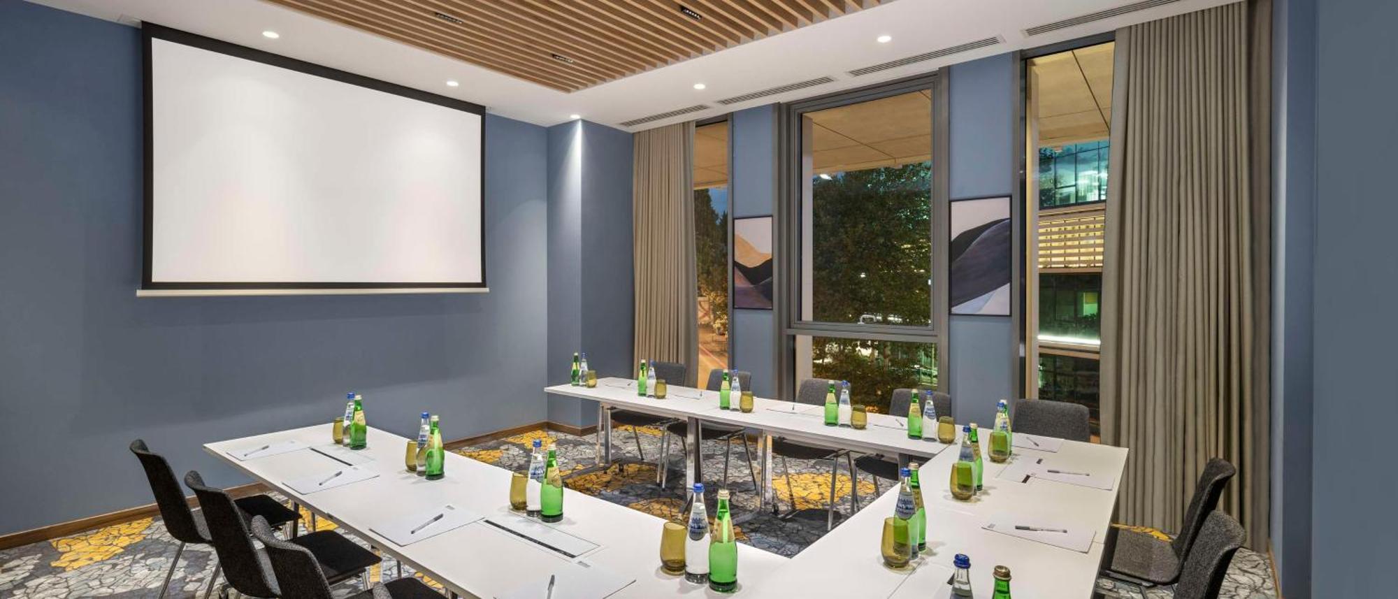 Hilton Garden Inn Tbilisi Riverview 外观 照片