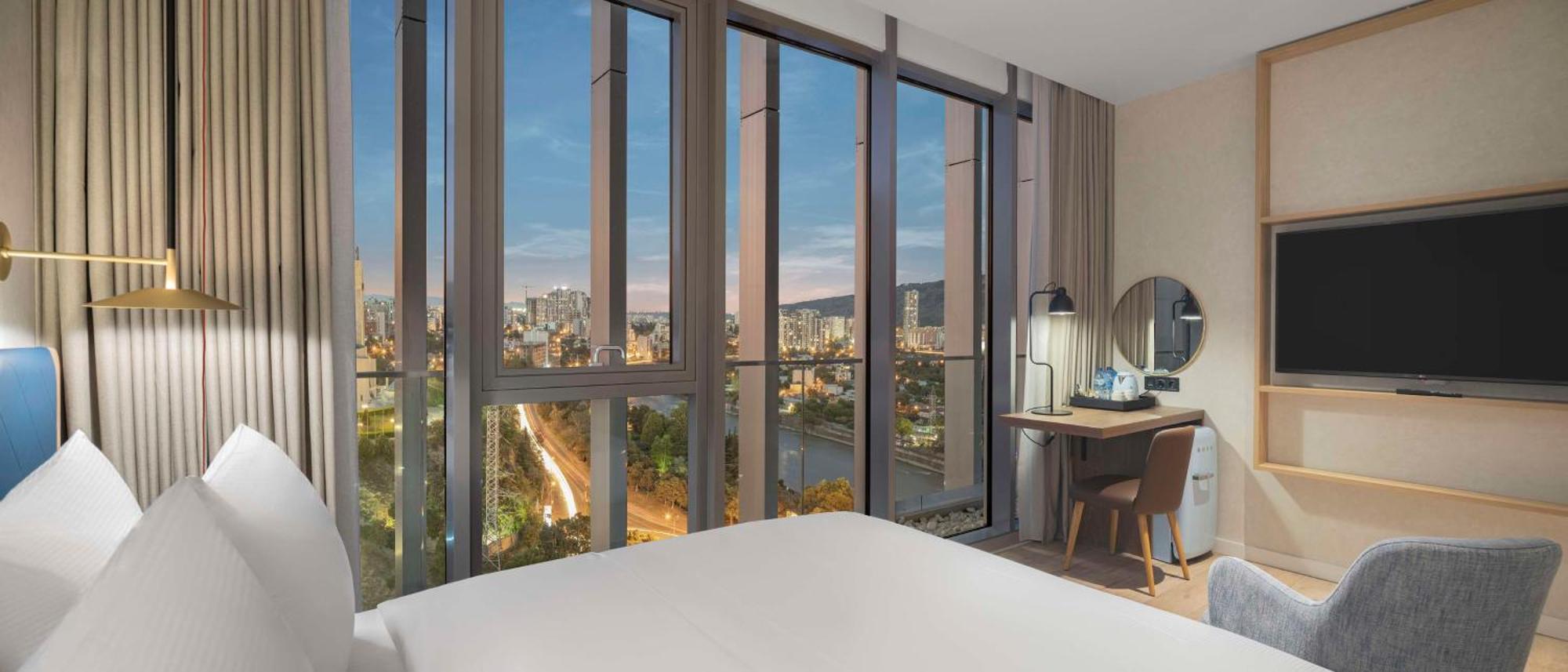 Hilton Garden Inn Tbilisi Riverview 外观 照片