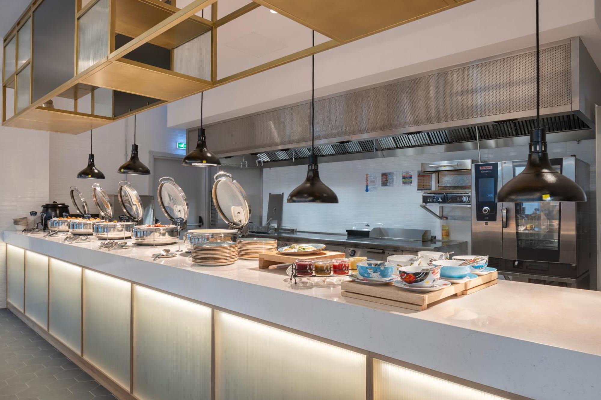Hilton Garden Inn Tbilisi Riverview 外观 照片