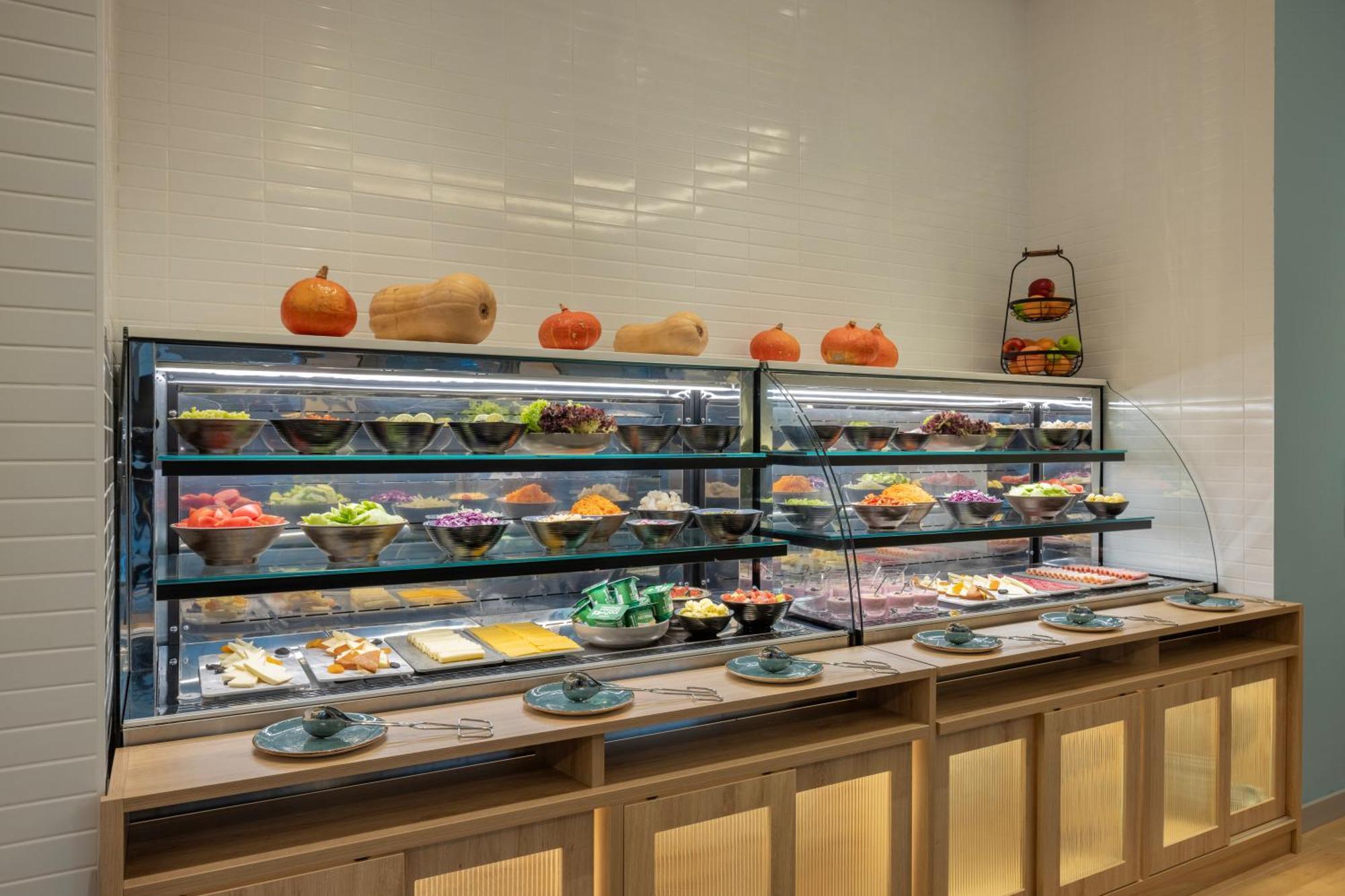 Hilton Garden Inn Tbilisi Riverview 外观 照片