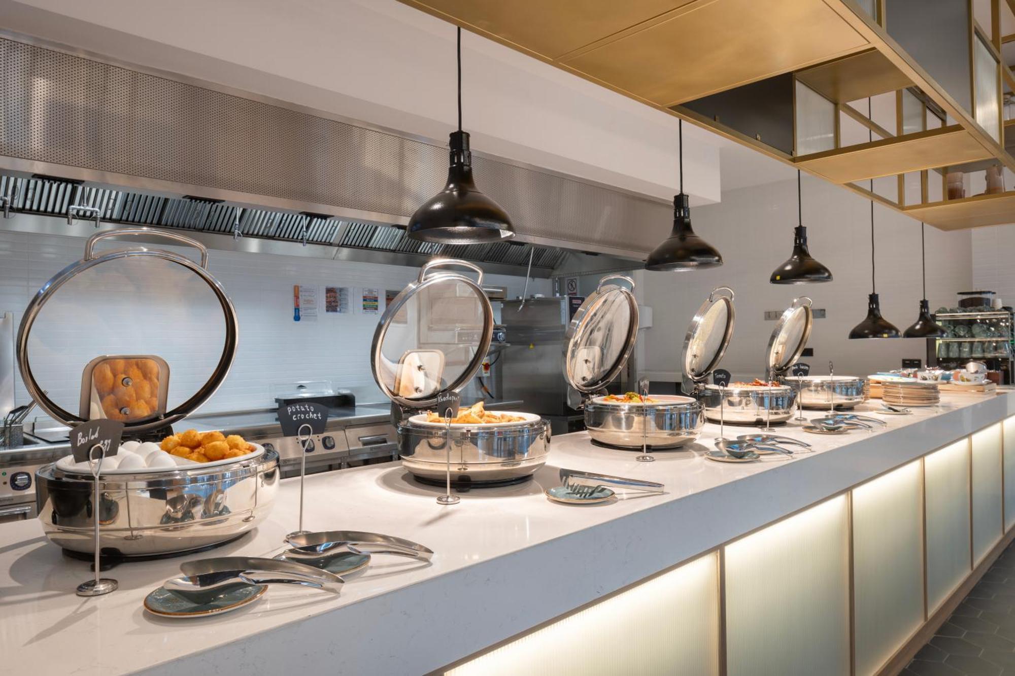 Hilton Garden Inn Tbilisi Riverview 外观 照片