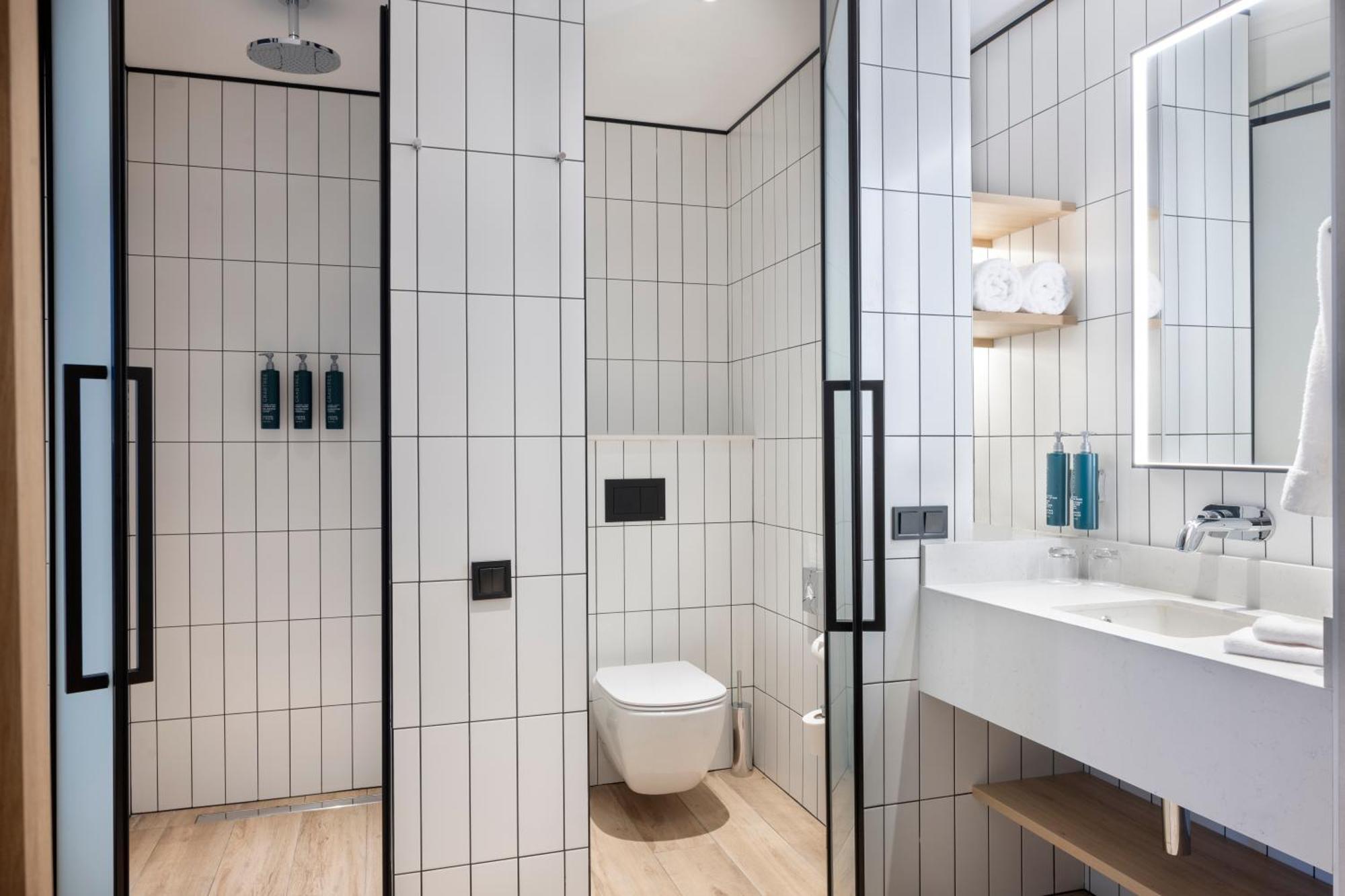 Hilton Garden Inn Tbilisi Riverview 外观 照片