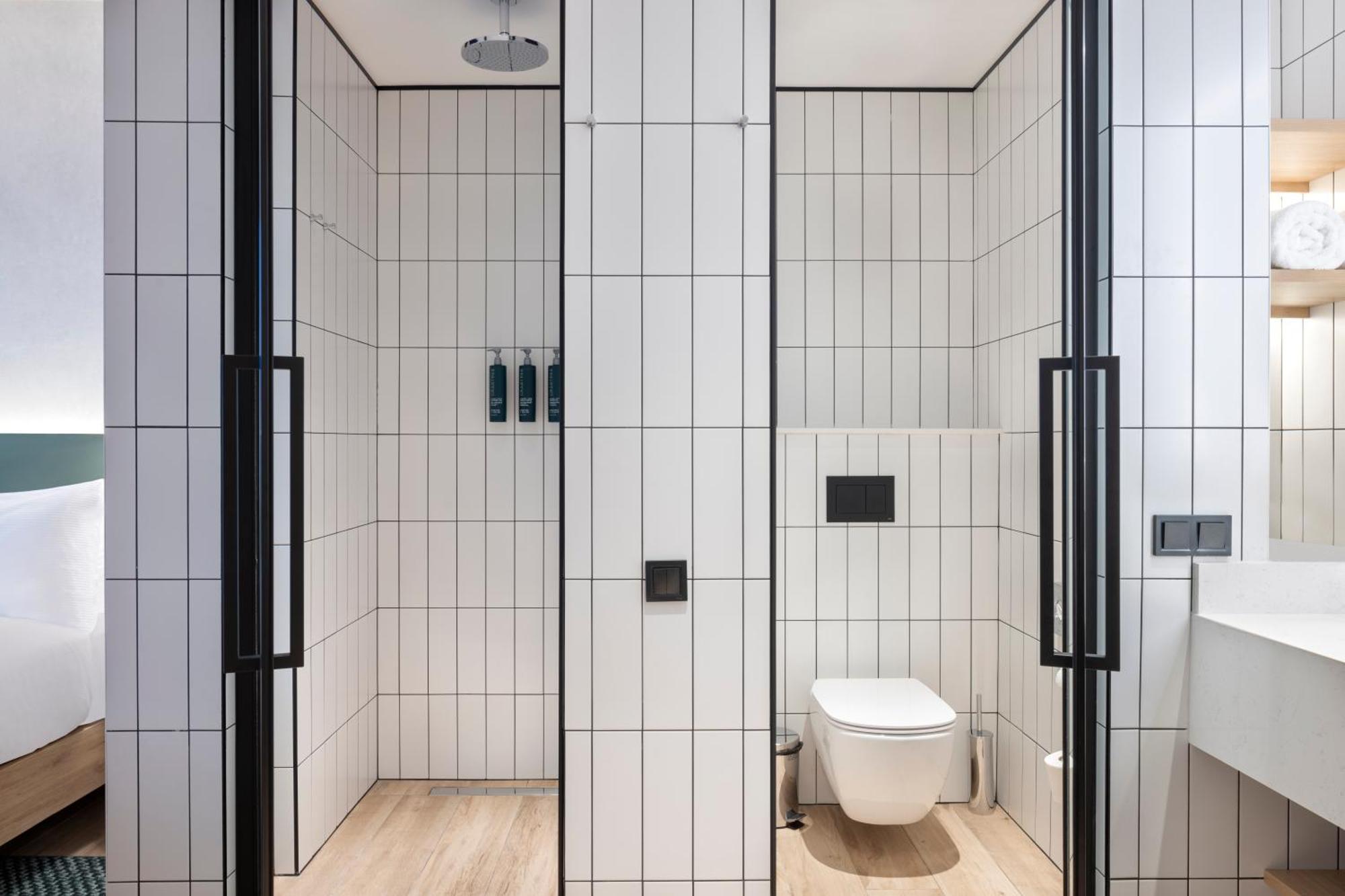 Hilton Garden Inn Tbilisi Riverview 外观 照片